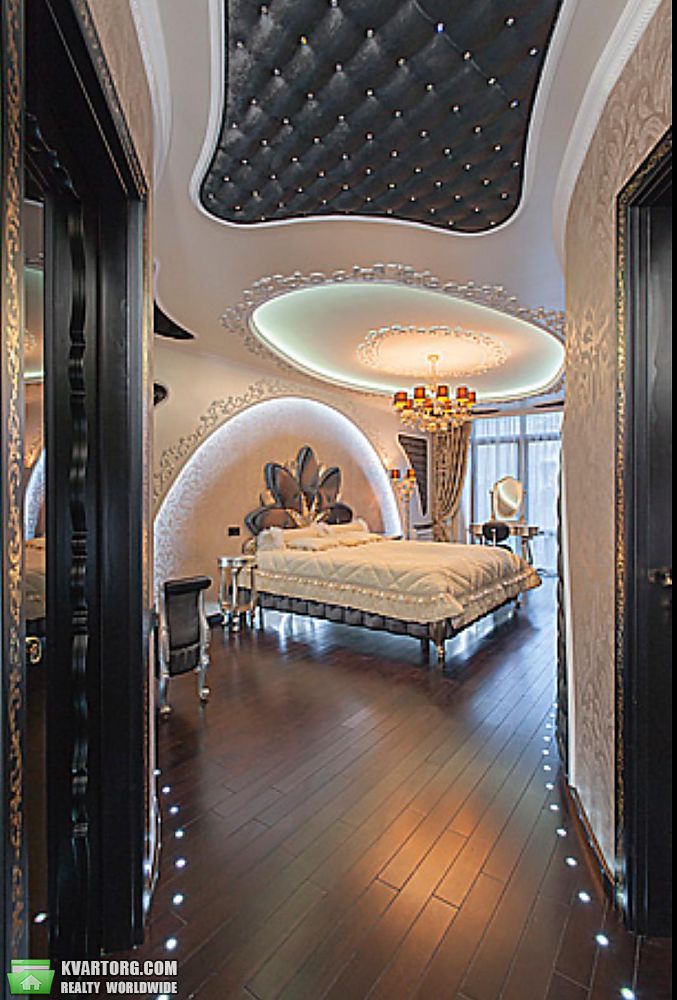 Sell 4-room apartment. Киев,  Щекавицкая — photo 2