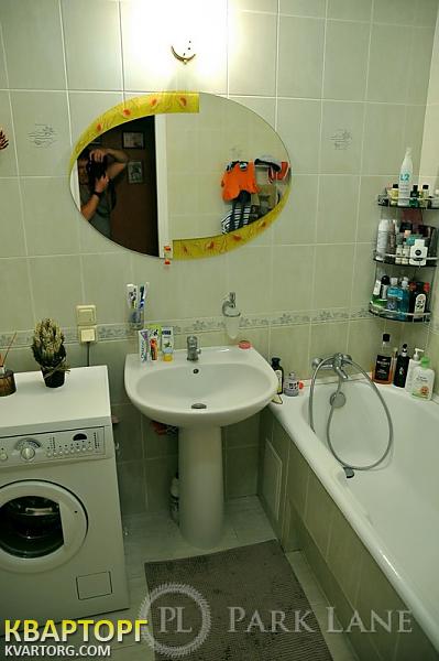Sell 2-room apartment. Киев, Богатырская — photo 8