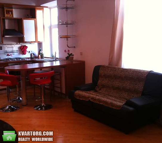 Rent out 2-room apartment. Киев,  Крещатик — photo 2