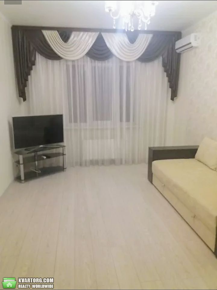 Rent out 1-room apartment. Киев,  Драгомирова — photo 2