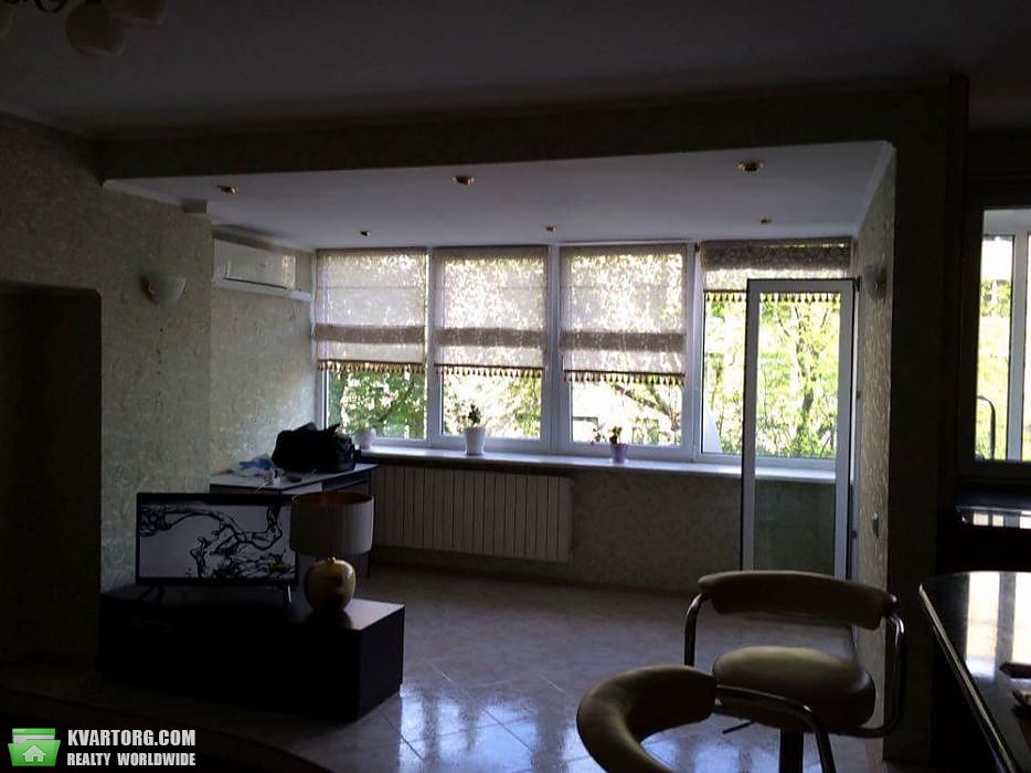 Sell 3-room apartment. Киев,  Богдана Хмельницкого — photo 4