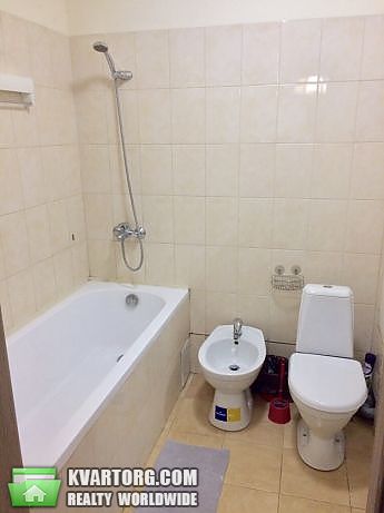 Rent out 2-room apartment. Киев,  Харьковское шоссе — photo 6