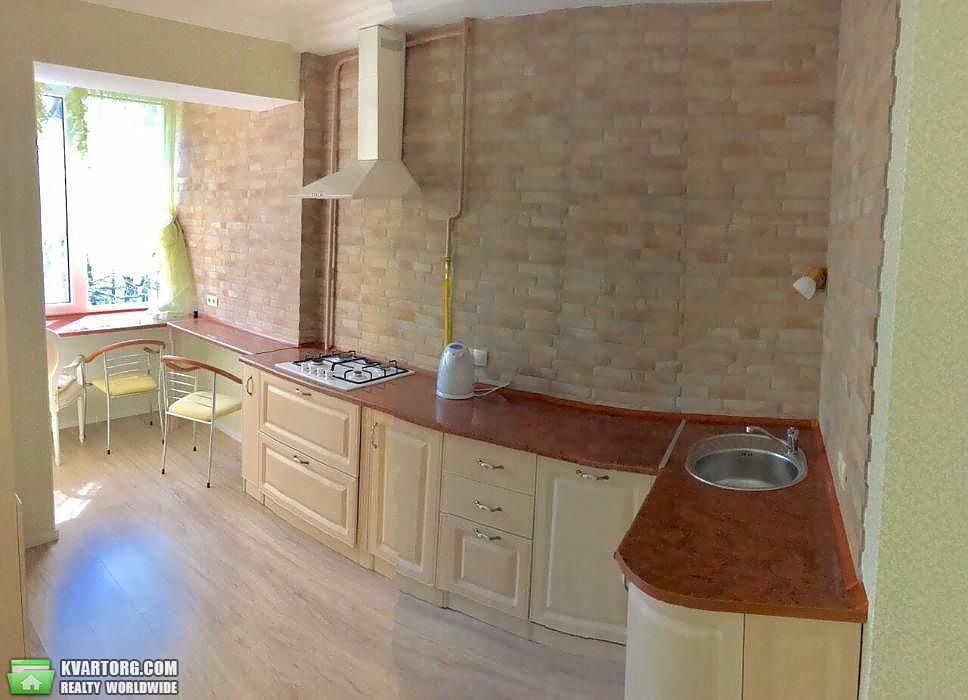 Rent out 1-room apartment. Киев,  Суворова — photo 1