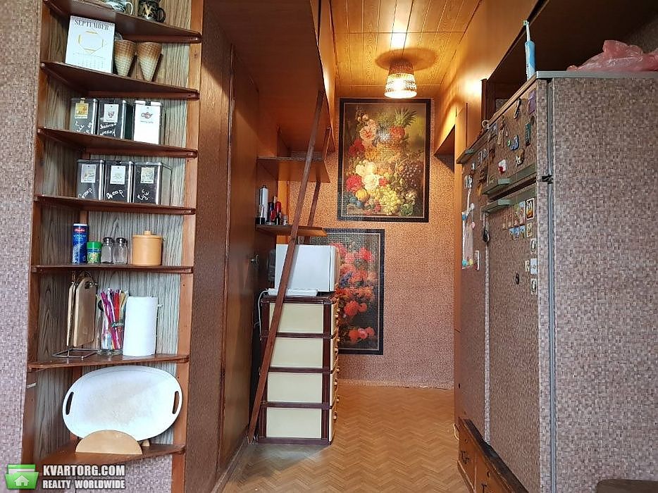 Sell 3-room apartment. Киев,  Героев Днепра — photo 1