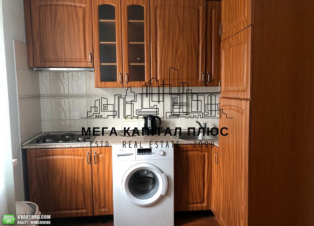 Rent out 3-room apartment. Киев,  Бажана — photo 8