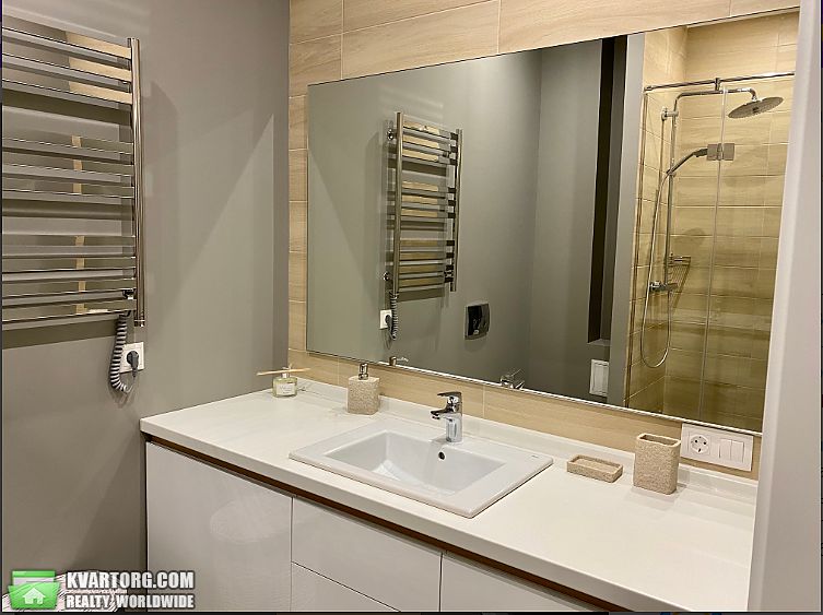 Rent out 2-room apartment. Киев, Лабораторный переулок — photo 3