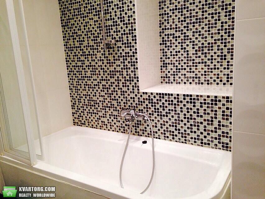 Rent out 2-room apartment. Киев,  Соломенская — photo 9