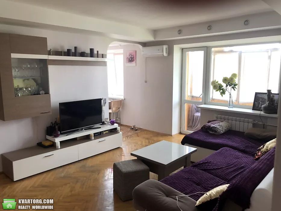 Sell 3-room apartment. Киев,  Молодогвардейская — photo 2