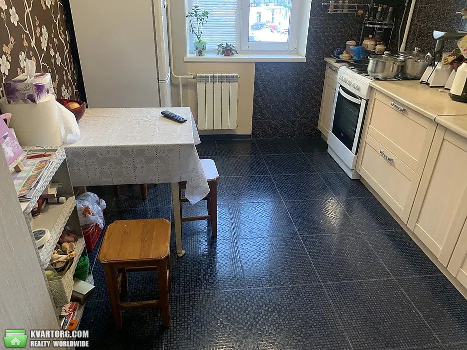 Sell 3-room apartment. Киев,  Тростянецкая — photo 2