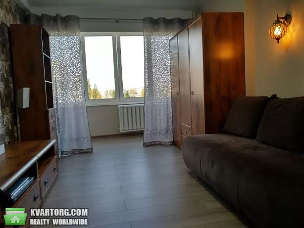 Rent out 3-room apartment. Киев,  Энтузиастов — photo 6