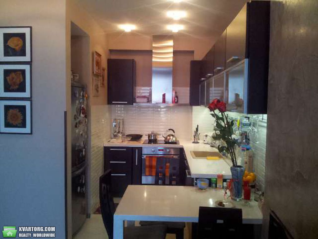 Sell 2-room apartment. Киев,  Осенняя — photo 3