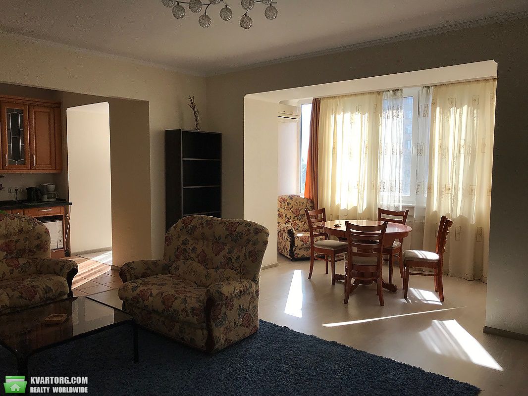 Rent out 3-room apartment. Киев,  Леси Украинки бул — photo 3