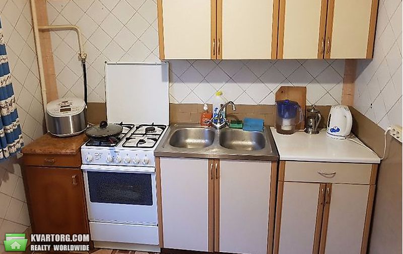 Sell 2-room apartment. Киев,  Краснова — photo 2