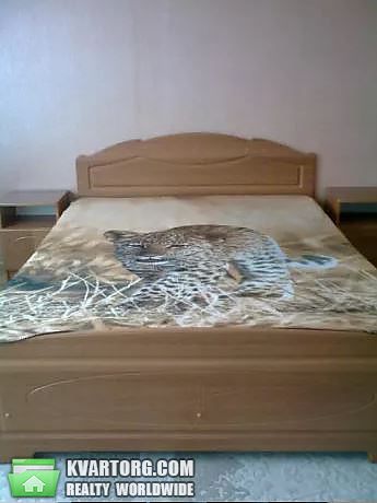 Rent out 2-room apartment. Киев,  Осенняя — photo 8