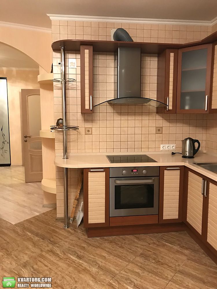 Rent out 2-room apartment. Киев,  Голосеевская — photo 3