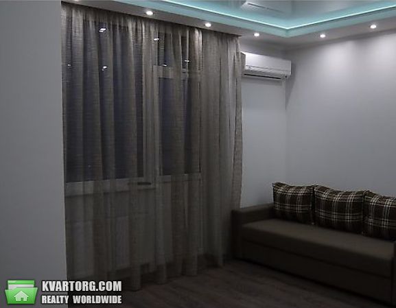 Rent out 1-room apartment. Киев,  Ломоносова — photo 1