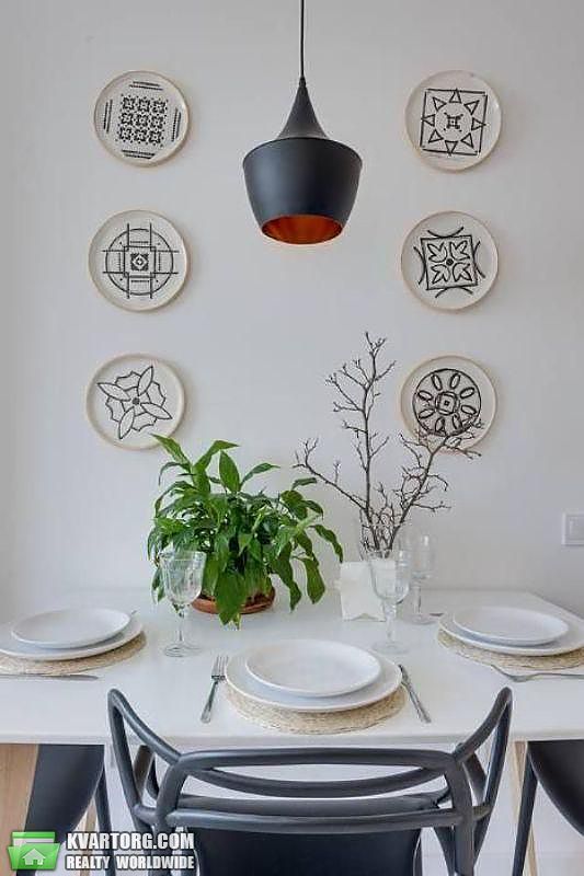 Rent out 2-room apartment. Киев, сикорского — photo 2