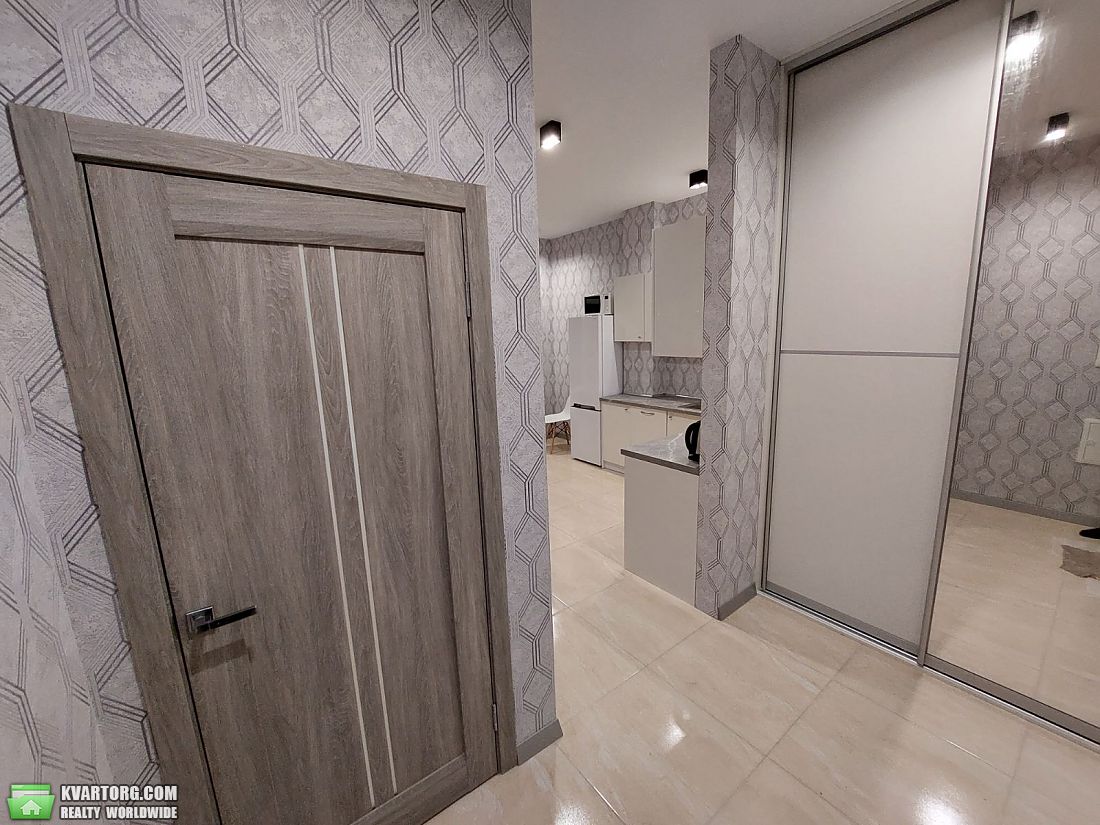 Rent out 1-room apartment. Киев, Нагорная — photo 4