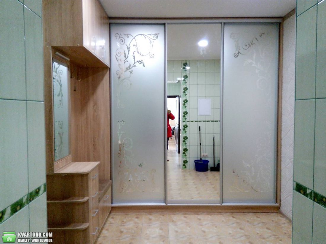 Rent out 3-room apartment. Киев,  Лейпцигская — photo 2