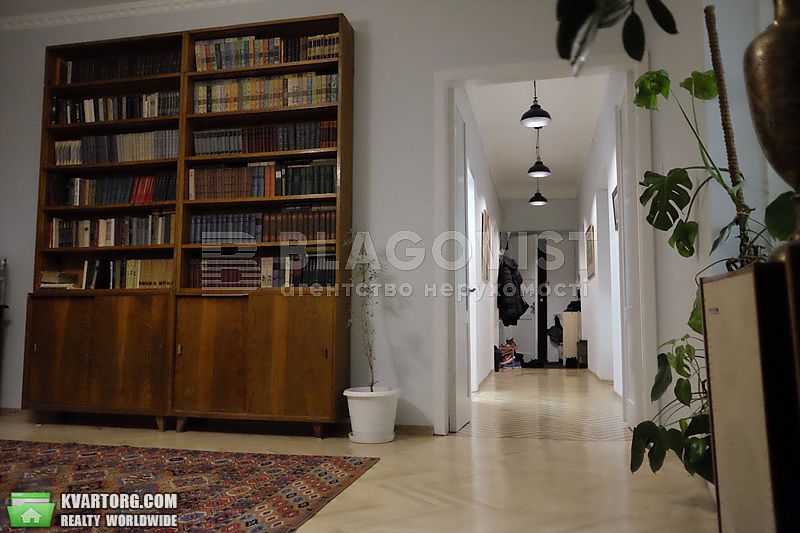 Sell 4-room apartment. Киев,  Институтская — photo 3