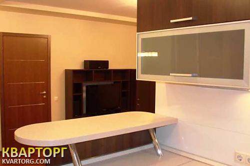 Rent out 2-room apartment. Киев,  Курская — photo 3
