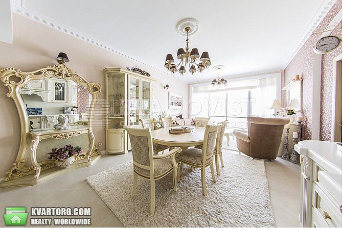 Sell 3-room apartment. Киев,  Днепровская наб — photo 2