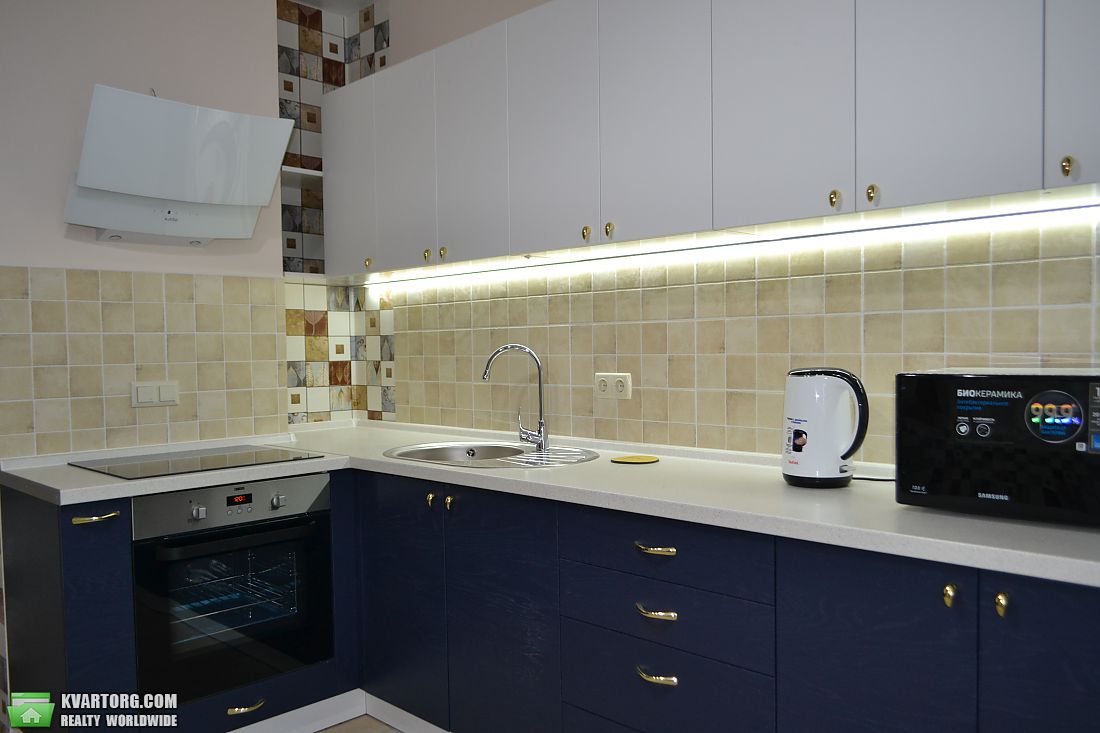 Rent out 1-room apartment. Киев, Маршала Конева — photo 2