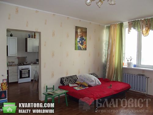 Sell 3-room apartment. Киев,  Срибнокильская — photo 4
