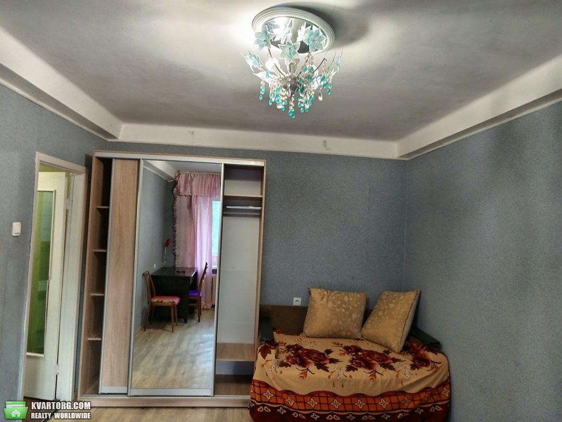 Rent out 1-room apartment. Киев, Пироговский путь — photo 5