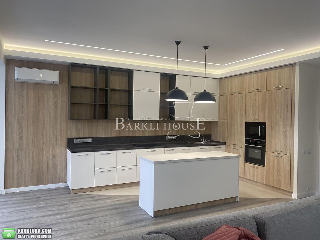 Rent out 3-room apartment. Киев,  Сечевых Стрельцов — photo 1