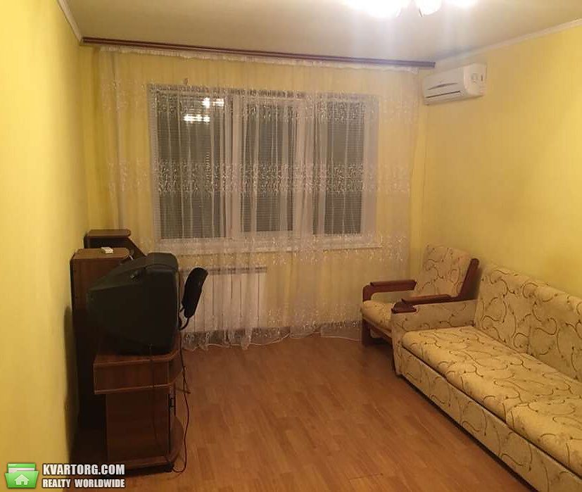 Sell 1-room apartment. Киев,  Вышгородская — photo 1