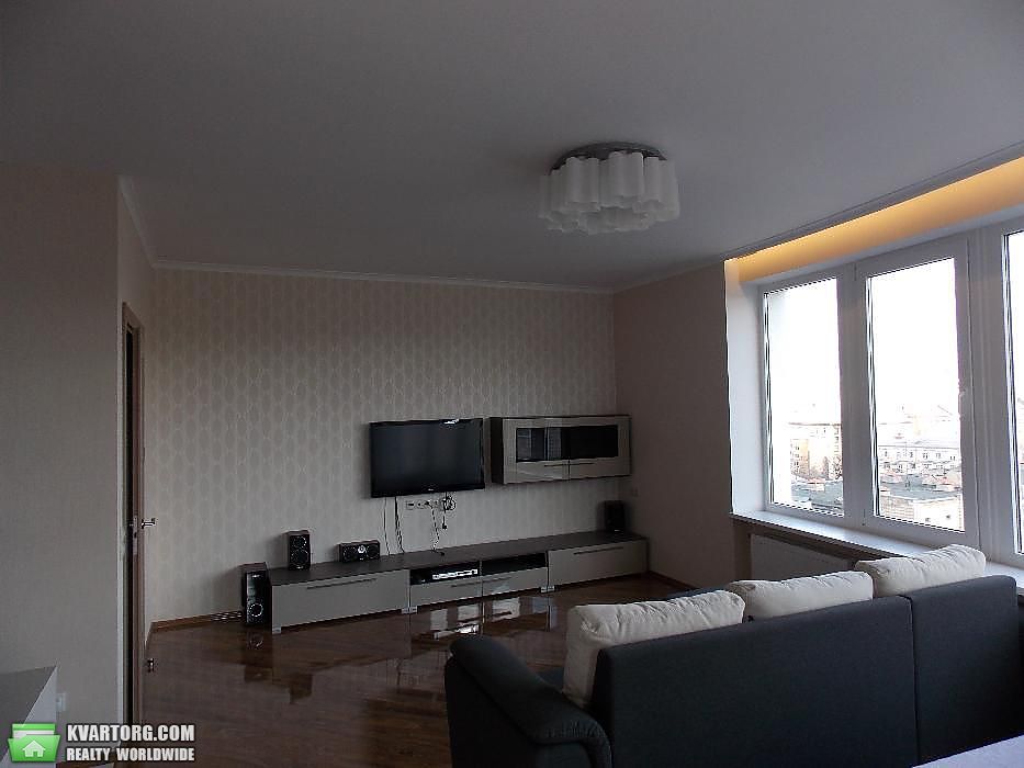 Rent out 2-room apartment. Киев,  Ковальский пер — photo 1