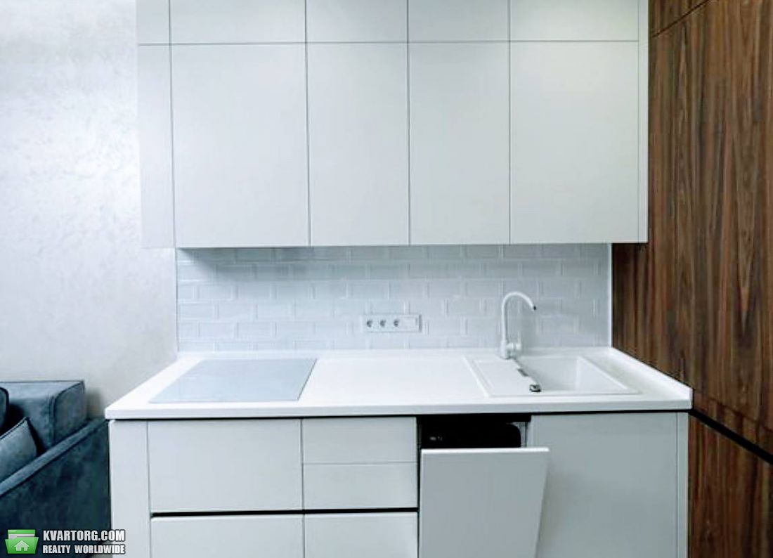 Rent out 1-room apartment. Киев,  Днепровская набережная — photo 2