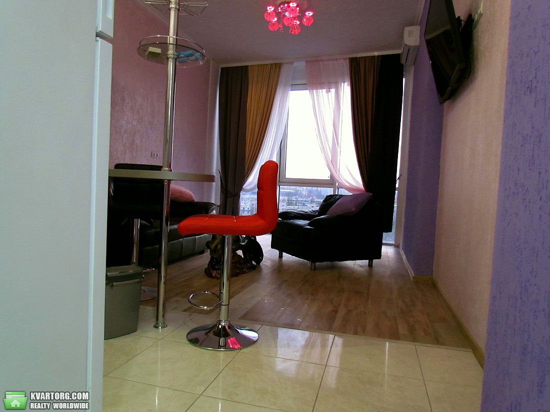 Rent out 1-room apartment. Киев,  Победы пр — photo 3
