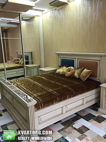 Rent out 2-room apartment. Киев,  Драгомирова — photo 2