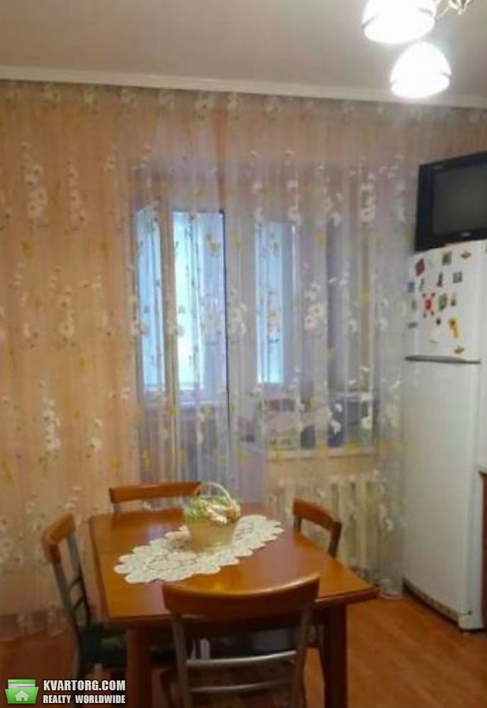 Rent out 2-room apartment. Киев,  Вишняковская — photo 4