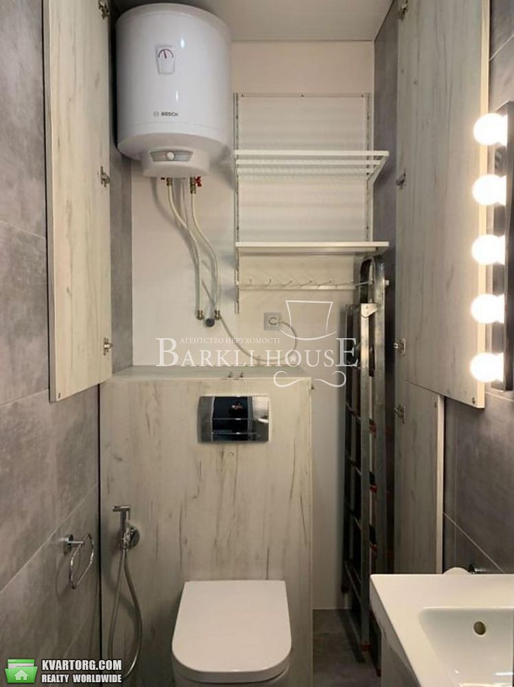 Rent out 1-room apartment. Киев, дегтярная — photo 7