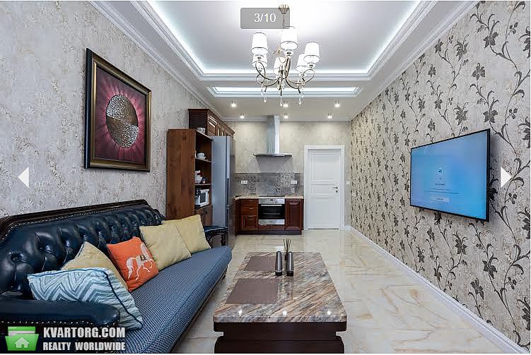 Rent out 2-room apartment. Киев, Евгения Коновальца — photo 3