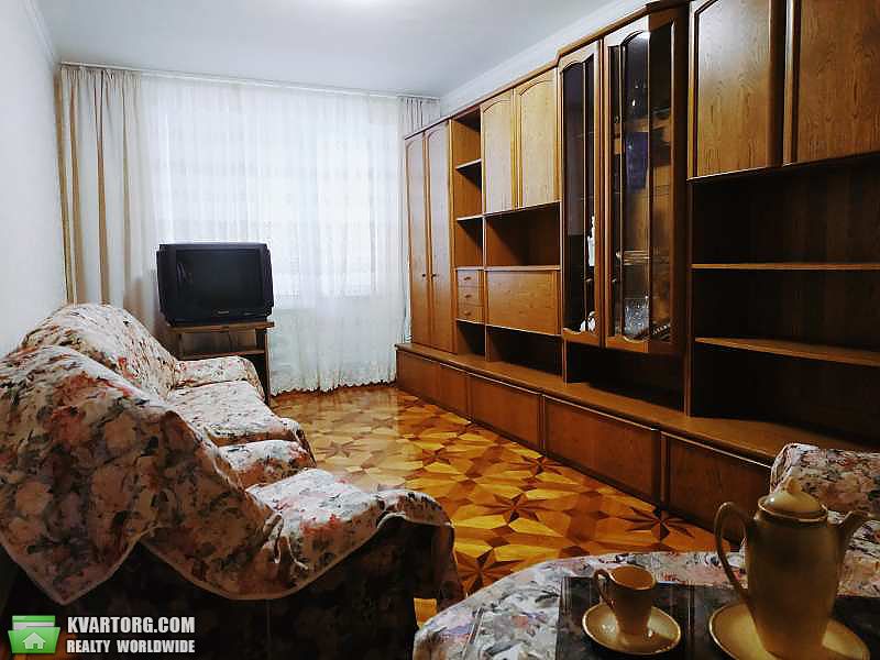 Rent out 3-room apartment. Харьков, 605 м/р — photo 1