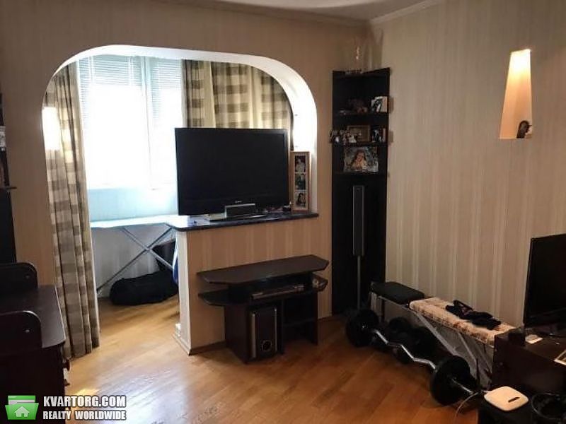 Sell 2-room apartment. Киев,  Приречная — photo 1