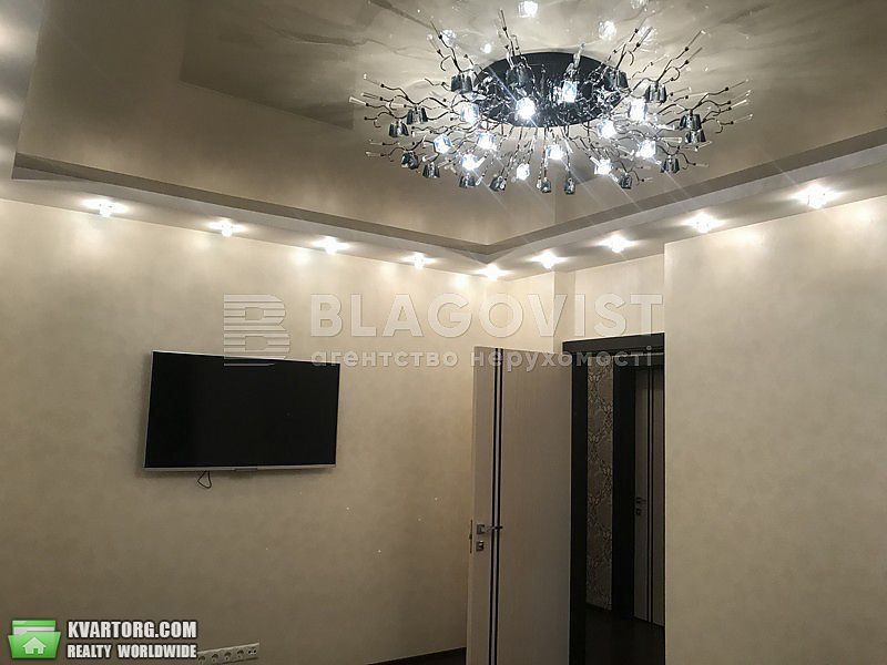Rent out 2-room apartment. Киев,  Кольцова бул — photo 6