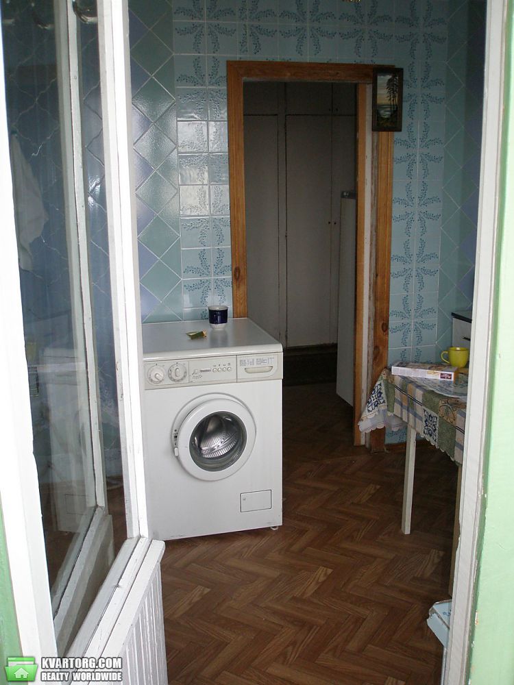 Rent out 1-room apartment. Киев,  Ревуцкого — photo 7