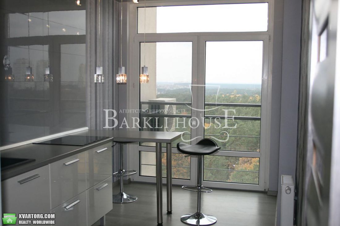 Rent out 1-room apartment. Киев,  Петрицкого — photo 3