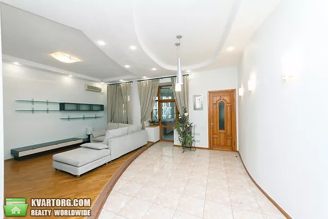 Rent out 3-room apartment. Киев, Шота Руставели — photo 1