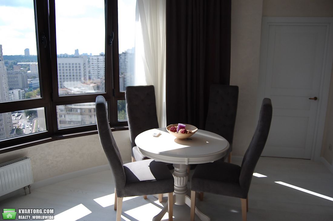 Sell 1-room apartment. Киев,  пр-т Голосеевский — photo 4