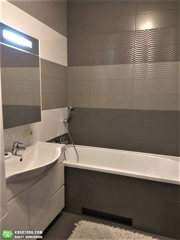 Rent out 1-room apartment. Киев, Жилянська — photo 8