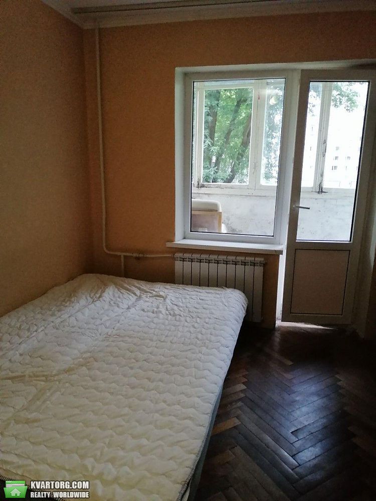 Rent out 1-room apartment. Киев,  Нежинская — photo 1