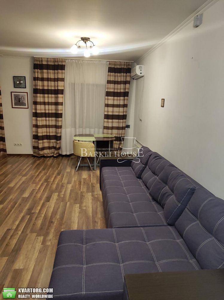 Rent out Townhouse. Киевская обл., Гатное — photo 1