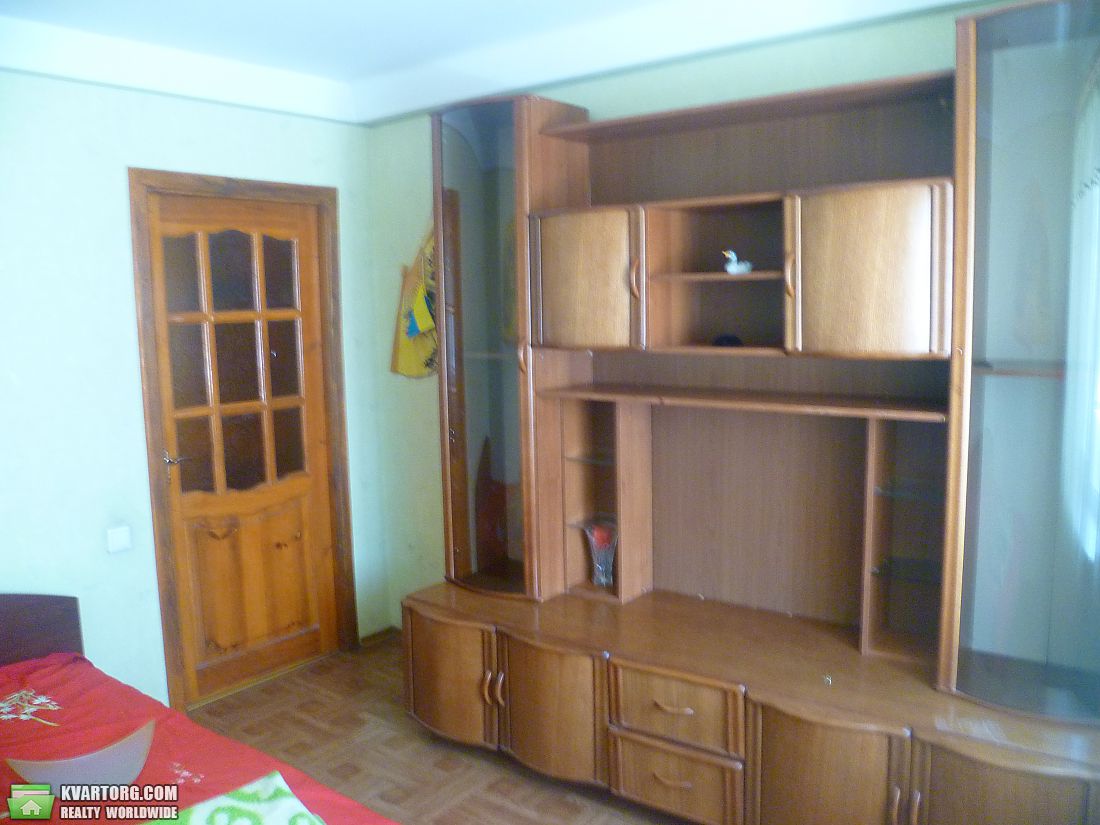 Rent out 2-room apartment. Киев,  Милютенко — photo 3