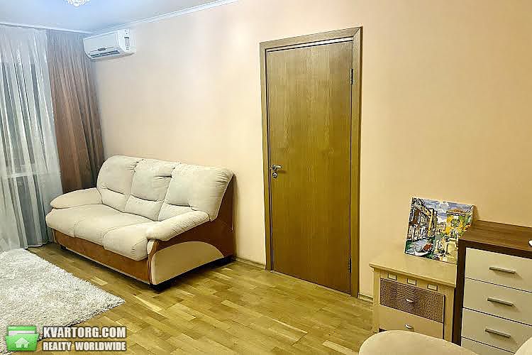 Sell 2-room apartment. Киев,  Стражеско — photo 4